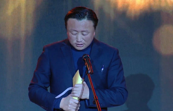 Я.БАЯРАА: Намайг юмны дөртэй болгосон багшийгаа их үгүйлж байна