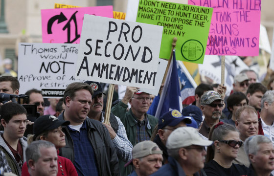 АНУ-ын галт зэвсгийн хуулийг чангатгахын төлөө 10 мянган гаруй хүн жагсаж байна