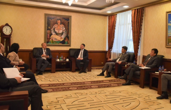 Эрүүгийн танхимын шүүгчид ХЭҮК-ын гишүүдийг хүлээн авч уулзлаа