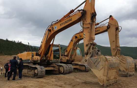 АРХАНГАЙ АЙМГИЙН МХГ-ЫН ДАРГА АСАН Ц: Би алт олборлогч компаниас 200 сая төгрөгийн хахууль аваагүй