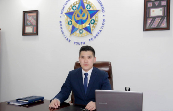 НСУГ-ын хэлтсийн даргаар ажиллаж байсан Э.Цэнд-Аюушийг хуурамч бичиг үйлдэж, 600 сая төгрөг завшсан хэргээр саатуулжээ