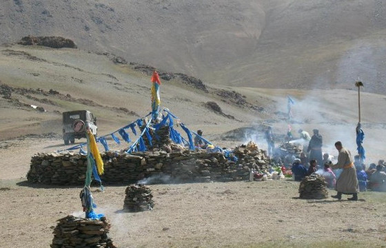 БИД УУЛ, ОВОО БОЛГОНОО ТАХИЛАА