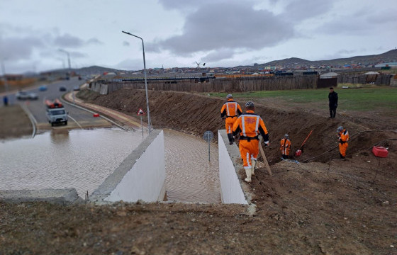 Үерийн хор уршгийг арилгахаар ажиллаж байна