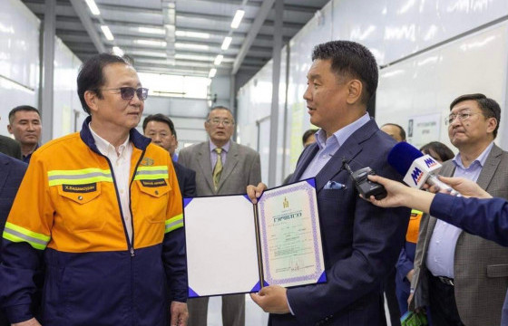 Ерөнхийлөгч У.Хүрэлсүх “Эрдэнэт үйлдвэр” ТӨҮГ-т ажиллаж байна