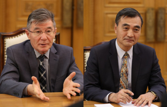 Ерөнхий сайд Л.Оюун-Эрдэнэ Элчин сайдуудыг хүлээн авч уулзан Бичигт, Ульхан боомтын дэд бүтцийн асуудлаар ярилцжээ