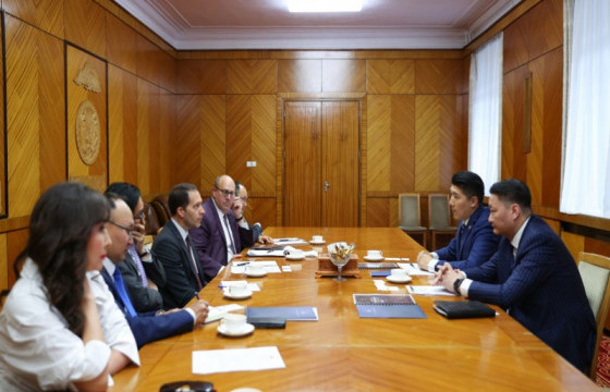 Монгол дахь Америкийн худалдааны танхимын Удирдах зөвлөлийн төлөөлөгчдийг хүлээн авч уулзлаа