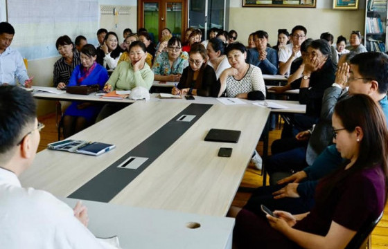 Боловсролын шинэчлэл нэгж байгууллагад хэрхэн бууж байгаа талаар санал солилцлоо