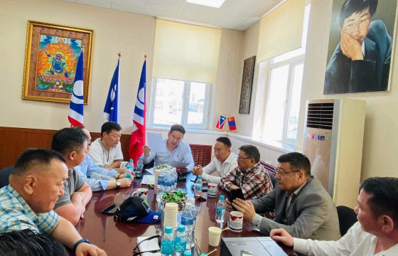 Ардчилсан намын Улс төрийн зөвлөл цаг үеийн асуудлаар хуралджээ