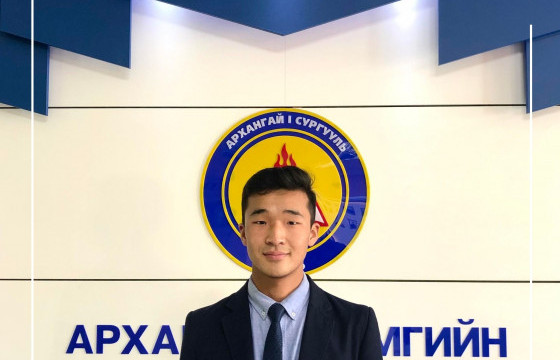 М.ДАМДИНДОРЖ: Математикийн хичээлээр ЭЕШ-д 800 оноо авахын тулд хоёр жил хичээсэн