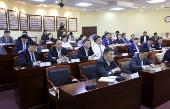 Автобусны парк шинэчлэлд олон бэрхшээл тулгарч байгаа ч хугацаанд нь оруулж ирэхэд анхаарахыг үүрэг болгов