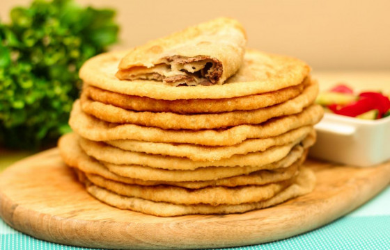 ТАНИЛЦ: Амттай хуушуур хийх таван жор