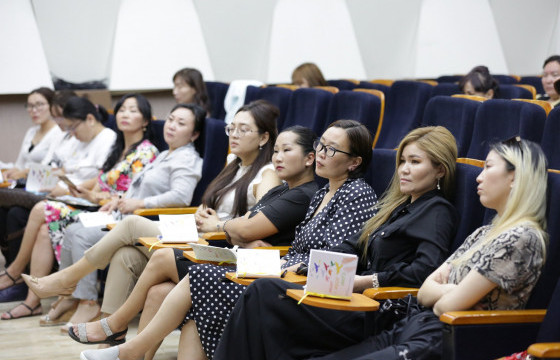 Хөгжлийн бэрхшээлтэй хүүхэдтэй асран хамгаалагчдад  зориулсан цогц сургалт боллоо