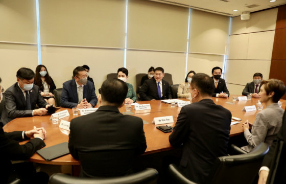 Ерөнхий сайд Л.Оюун-Эрдэнэ Харилцаа холбоо, мэдээллийн сайд  Жозефин Теотой уулзлаа