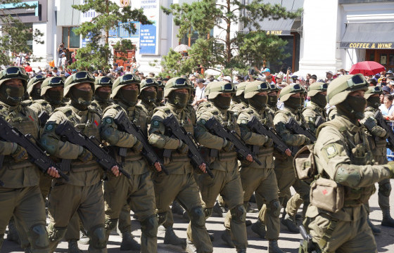 ФОТО СУРВАЛЖИЛГА: Монгол Улс анх удаа бүрэн зэвсэглэсэн цэргийн жагсаал хийлээ
