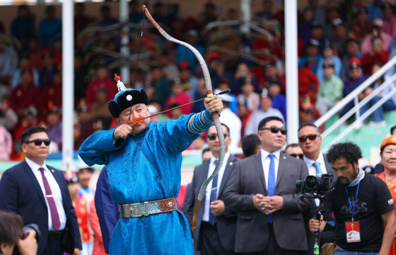 МУ-ын Ерөнхийлөгч У.Хүрэлсүх үндэсний сурын болон шагайн харвааны асарт зочиллоо