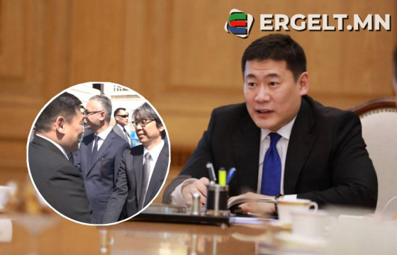 Хүн ёсны мэдрэмж, хүндлэлгүй ЕРӨНХИЙ САЙДААСАА ИЧИЖ БАЙНА