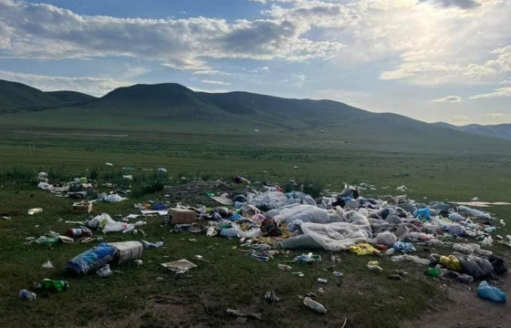 Зуунмод сумын иргэд 378 мянган тонн хог хаягдлыг цэвэрлэжээ