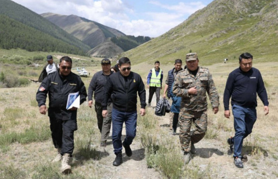 Баян-Өлгий аймгийн Цагааннуур, Даянгийн боомтыг авто замаар холбож байна