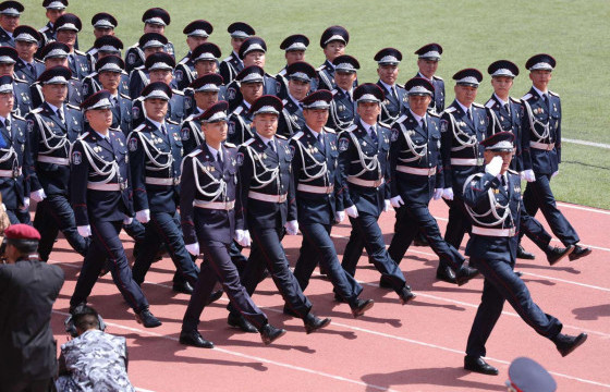 Л.ОЮУН-ЭРДЭНЭ: Цар тахлын эсрэг тэмцлийн тэргүүн фронтод зүтгэсэн та бүхэн бол энх цагийн эгэл баатрууд