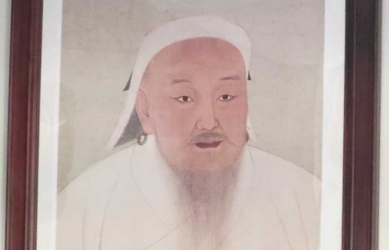 АНУ-ын Чикаго хотод суугаа Консулын газар Эзэн Богд Чингис хааны эш хөргийг залжээ