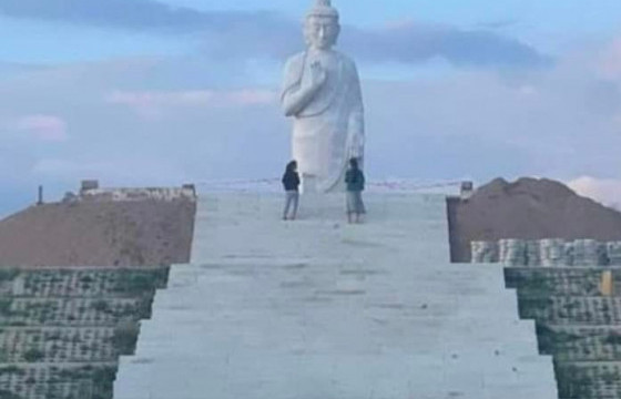 Г.МӨНХЗАЯА: Аймгийн төсвөөс мөнгө гаргаж, бурхны хөшөө бариагүй