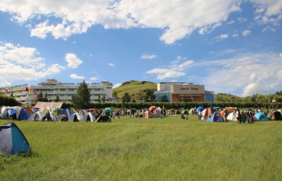 Монголын хүүхдийн зөвлөлийн майхант чуулганыг зохион байгуулж байна