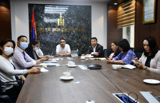 Орон нутгийн удирдлагатай ээлжит цахим хурлыг хийлээ