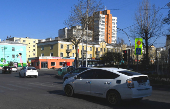 Хүнсний 1-р дэлгүүрээс Байгалийн түүхийн музей хүртэлх замыг засварлана