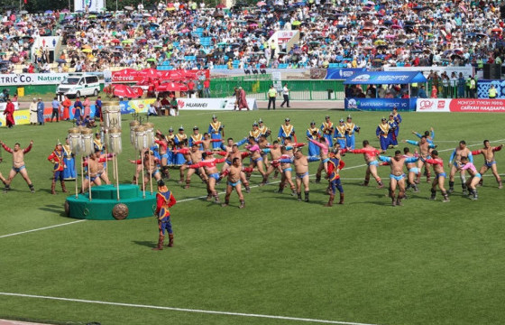 Өвөрхангай аймгийн баяр наадамд улсын цолтой 20 гаруй бөх барилдана