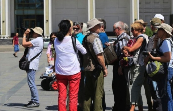 Монгол Улсыг зорих жуулчдын тоо энэ сарын байдлаар 100 мянга давжээ