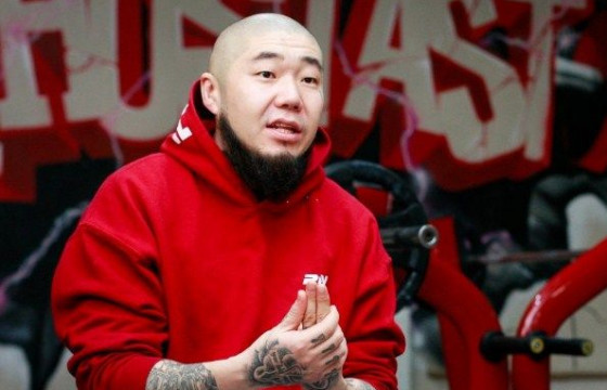 ӨВӨРХАНГАЙ АЙМГИЙН ЗАСАГ ДАРГА А.ИШДОРЖ: BIG GEE монгол хүн байж гэрт хонож чадахгүй “Буудалд хононо” гэж уурласан 