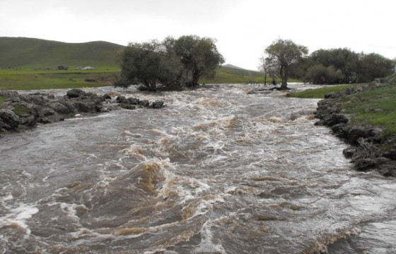 Үерийн аюулаас сэрэмжлүүлж байна