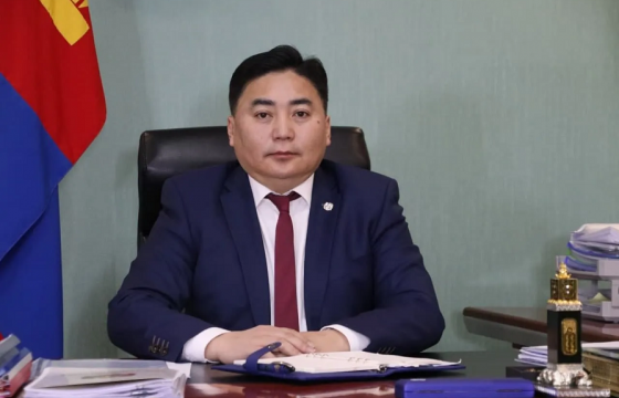 АТГ-аас шалгаж байгаа ОСНААУГ-ын дарга Ч.Мэндбаярын хэрэгт Монголын нэртэй генерал, МАН-ын нөлөө бүхий албан тушаалтан оролцож, хэргийг нь замхруулж байгаа гэв үү