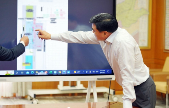 Замын-Үүд-Эрээний боомтоор өдөрт 80 гаруй тээврийн хэрэгсэл нэвтэрч байна