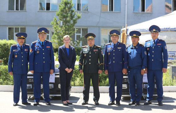 Төслийн хүрээнд тохижуулсан жишиг сургалтын танхимаар сургалт, дадлагыг зохион байгуулж байна