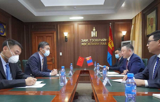 Сайд Л.Халтар Элчин сайд Цай Вэньруй нар төмөр замын хамтын ажиллагааны талаар санал солилцлоо