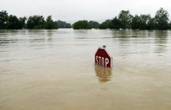 Улз голын адгаар үерийн аюултай түвшин 22 см даван үерлэжээ