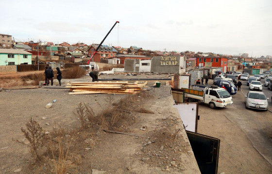 Зөвшөөрөлгүй барьсан 3621 гараашийг буулгажээ