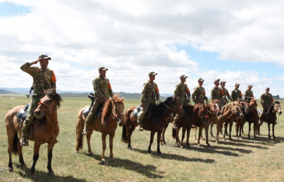 Аравт: Ойрын зайн холимог буухиа эхлэлээ