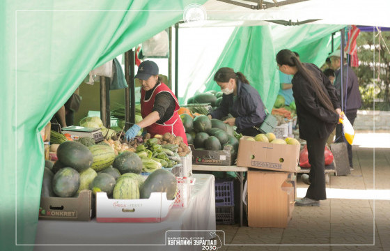 Баянзүрх дүүрэг арваннэгдүгээр сарыг дуустал хүнсний ногоочдоо дэмжиж ажиллана