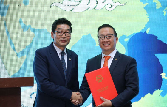 “УУР АМЬСГАЛЫН ӨӨРЧЛӨЛТ БА ХҮҮХЭД, ЗАЛУУЧУУД” ЧУУЛГАНД 500 ГАРУЙ ХҮҮХЭД, ЗАЛУУС ОРОЛЦОЖ БАЙНА