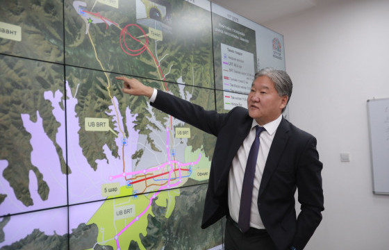 Нийслэлийн Бодлогын судалгаа шинжилгээний төвийн судлаачид эхний судалгаагаа Хотын даргад танилцууллаа