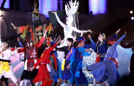 “Сүүн зам” бүжгийн наадамд Монгол, Японы 500 гаруй бүжигчин оролцлоо