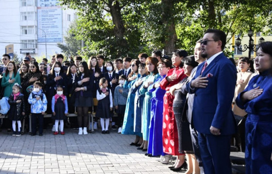 УИХ-ын дарга Г.Занданшатар нийслэлийн ерөнхий боловсролын III сургуулийн хичээлийн шинэ жилийн нээлтэд оролцлоо