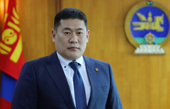 МОНГОЛ УЛСЫН ЕРӨНХИЙ САЙД Л.ОЮУН-ЭРДЭНЭ: ЭРДЭМТЭН БАГШ, ОЮУТАН, СУРАГЧИДДАА ХИЧЭЭЛИЙН ШИНЭ ЖИЛИЙН МЭНД ХҮРГЭЕ