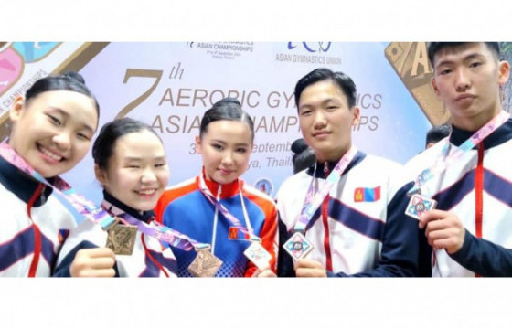 Аэробик, гимнастикийн ААШ тэмнцээнээс манай баг медаль хүртлээ