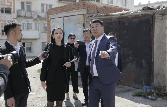 БАЯНЗҮРХ ДҮҮРЭГТ ИЛ ЗОГСООЛ, НОГООН БАЙГУУЛАМЖИЙН АЖИЛ ЯВАГДАХ ҮЕД СААД УЧИРЖЭЭ