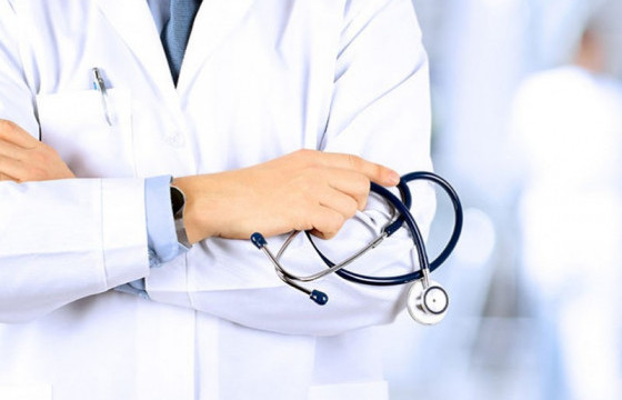 Эмч, эмнэлгийн ажилтанд хүний эрхийн боловсрол олгох сургалт эхэллээ