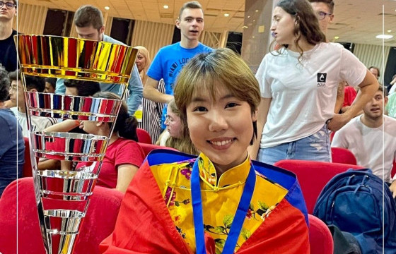 ӨСВӨРИЙН ШАТАРЧДЫН ДЭЛХИЙН ХОШОЙ АВАРГА Д.МӨНХЗУЛ: Өрсөлдөгч айж эхлэхэд л би хожиж байгаагаа мэдэрдэг