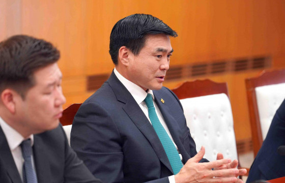 Газрын тосны үйлдвэрт ажиллах мэргэжилтэнг БНЭУ-ын Засгийн газрын тэтгэлгээр суралцуулахаар боллоо